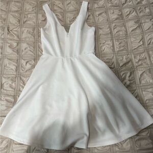 White Sleeveless Dress
